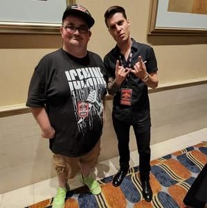 Meet your Posher, Devin